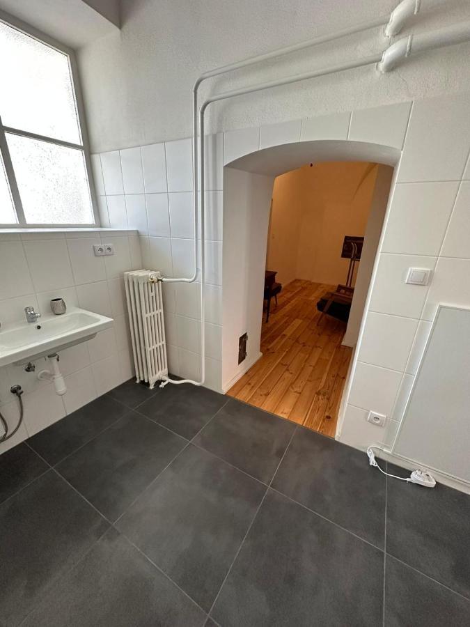 Central Plaza Great Apartment 4 Bedroom 3 Bathroom Bruckneudorf Exterior photo